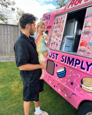 Zoe Sugg Instagram - How do we have a 2 year old already? 😭 

Some snippets of Otties party yesterday, she honestly had the best day ever 💕 

And now today is her actual birthday and we’re having such a lovely chilled day 🎉 

Feel so lucky to be her Mummy & can’t wait for the next year of watching her grow and blossom! Here’s to 2 years of you Ottilie Rue x