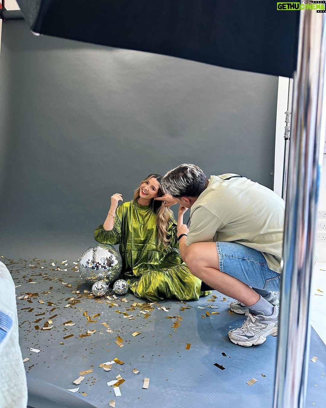 Zoe Sugg Instagram - ad (brand collaboration) ✨ Wanted to share a little BTS of the shoot with @carrie_elizabeth_jewellery and @carrie_elizabeth_dennahy! It was such a fun afternoon and the pictures are some of my favourites ever. Can’t wait to share more of the ‘Intentions Collection’ with you when it launches TOMORROW 🙌🏼 Head to the end of this slide for a sneak peek 👀 Also love that Carrie was pregnant on the last shoot we did for our previous collection and this time I was 🥰 P.S. incredibly talented @_saskialawson behind the lens & equally talented @adamcookehair who gave me THE BEST HAIR that I miss every day since this shoot 🤣