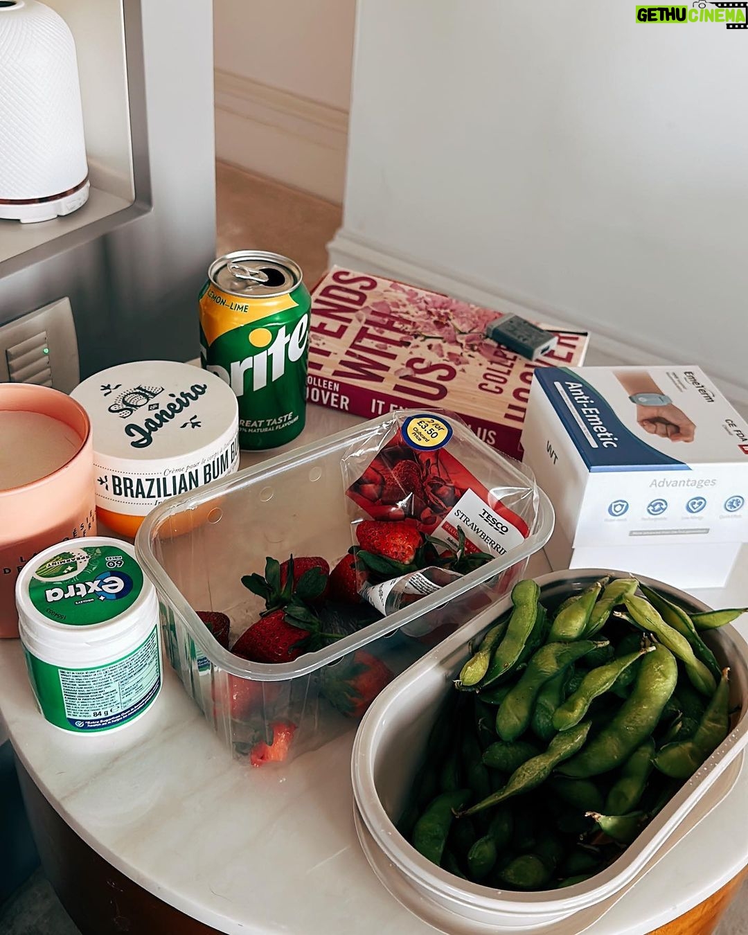 Zoe Sugg Instagram - First Trimester Diaries #1 Just want to preface this mini series by saying that everyone will experience a completely different first trimester, some will breeze through, some will be hospitalised & on the whole, my first trimester went well but I certainly struggled. I know that people have it much worse but wanted to share my experience to offer any reassurance to anyone who might need it! Now it’s no secret that as an emetophobe, the first trimester with Ottie was the most challenging part of the entire pregnancy, birth and beyond for me. Although I was never physically sick with Ottie (I think I’m good at stopping myself which I’ve heard is common amongst those with this phobia) I had constant nausea & I just didn’t know if this pregnancy would be the same. I thought it would be good to share some of my camera roll over the past few months and really dive into my first trimester second time around. It can feel extremely lonely, you feel like you’re existing in someone else’s body and the anxiety can be on another level. I’ll be filming a much more in depth video about the first trimester on YouTube over the coming weeks, but for a brief overview, look no further 😅 1. My mum delivered me the best assortment of biscuits ever. During the earlier weeks, biscuits were all I wanted to eat! 2. Sense of smell went off the scale between weeks 5 & 8 (and then actually levelled out) worst smells? Mushrooms, an omelette or hot oil in a pan. 3. I thought Sprite, Chewing gum & strawberries would be my saviour again this pregnancy (turns out they weren’t). Hello emet bracelet. This is the tidiest my bedside table looked… 4. Cheerios in bed with Ottie & Mr Tumble 5. Sour sweets helped the nausea a bit 6. Dysgusia kicked in and I had forgotten how horrible it was to have a constant sour taste in your mouth when you feel so sick 7. Headaches and spots! 8. Realisation that these birthday nails weren’t going anywhere soon (stay tuned for progress haha) 9. Pretzels and a masterchef obsession! Wanted to watch all the food but couldn’t eat it. ZERO appetite. 10. Bloat bump!