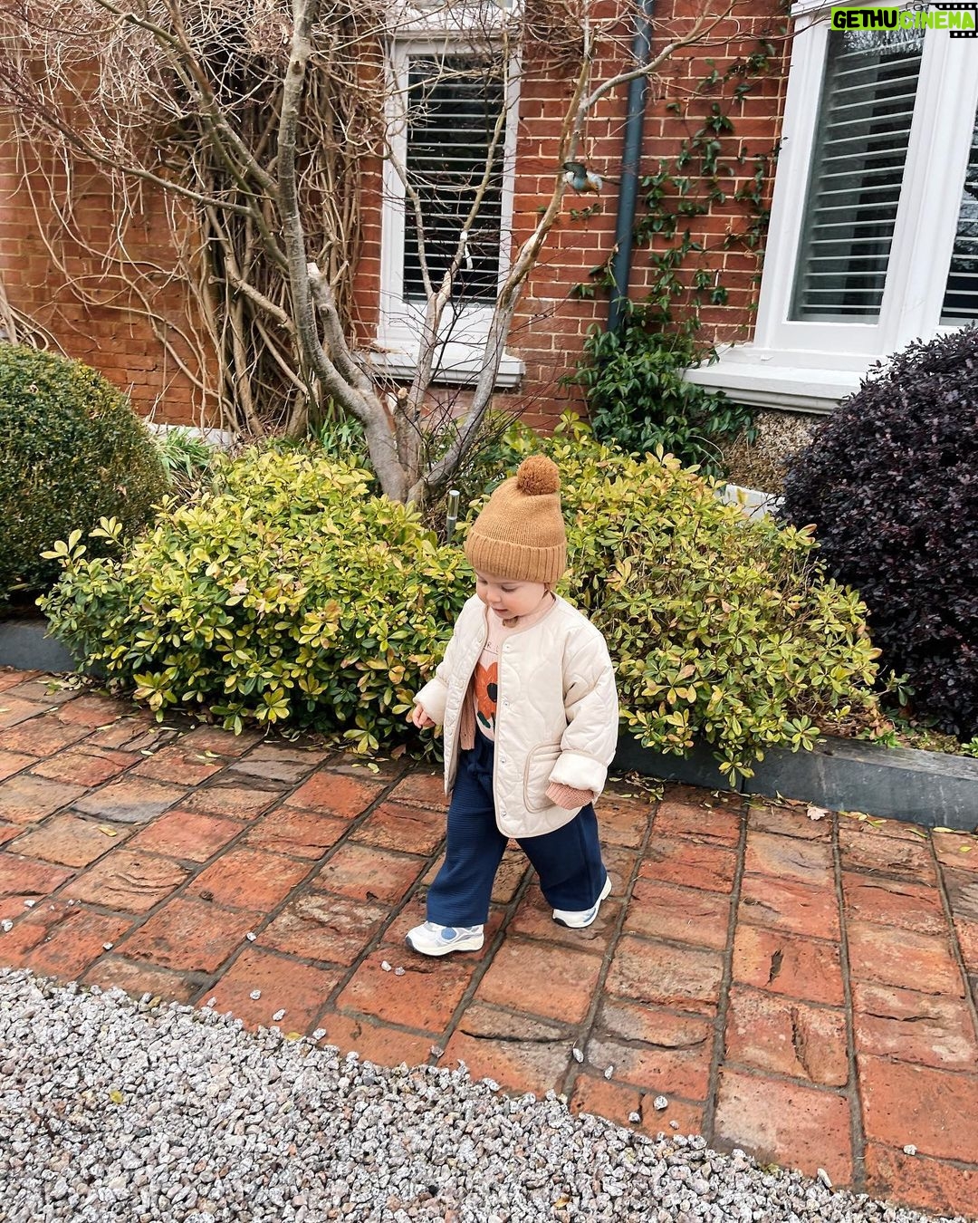 Zoe Sugg Instagram - Last weeks highlights in my camera roll ✨ it was a really lovely, chilled week & although the weather wasn’t really on our side for most of it, we found lots to do! I felt very present with Ottie this week and I enjoyed it so much. Really trying to soak in this age as she is such a little sponge at the moment. She randomly started counting to 10 over the last couple of days out of nowhere (I always count the stairs when we go up and down them so she was obviously taking it in all that time). I feel like more than ever I need to really enrich her days which is both intimidating & exciting! (I also need to cut out the swearing 😅) 1. My favourite Ottie outfit of the week. All @zarakids except the hat which is @hm_kids which she wants to wear every time we go anywhere! 2. Aquarium Joy! 3. Trapped in a shark cage with uncle @seanelliottoc 4. White strawberries in @marksandspencer 👀 5. The sun appeared one afternoon so we raced to a park! 6. Making music with her dog (this is glued to her most days, she loves it) 7. Celebrated Gigi’s 2nd birthday at @maddiechester house at the weekend! The sweaty hair & red cheeks are a give away of how much fun Ottie had! 8. I genuinely think Ottie thought she was meeting actual Peppa Pig at this point 😂 9. Books in bed before O wakes up! (A rare moment fyi) 10. A spot of painting on her outdoor easel 💕 How was your week & what did your swear words change into? I’m trying to get into the habit or using other words, but I’m struggling to think of some 😂 I also never realised how often I swear until I know I need to stop doing it!!! 🫣