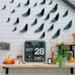 Zoe Sugg Instagram - Frickin’ BATS 🦇 So simple, yet so effective (and as you can see, didn’t take me too long either) 😉 #halloween #halloweendecor #halloweendecorations #falldecor #fall #bats #frickinbats