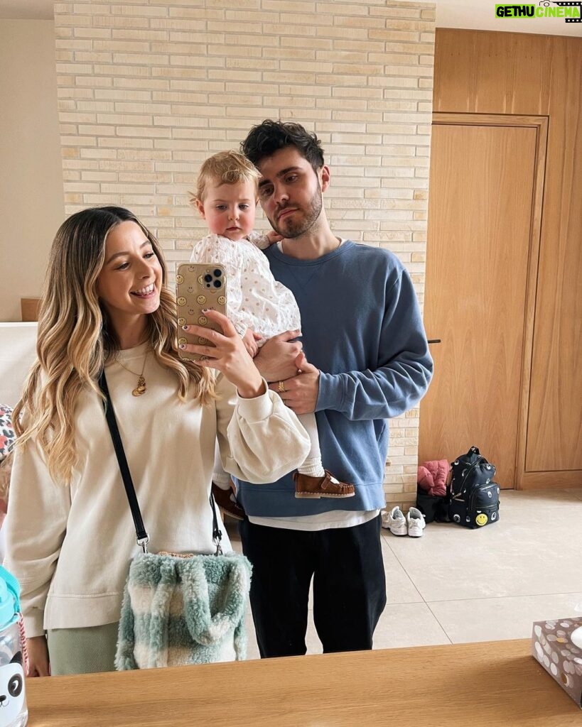 Zoe Sugg Instagram - Last weeks highlights in my camera roll ✨ it was a really lovely, chilled week & although the weather wasn’t really on our side for most of it, we found lots to do! I felt very present with Ottie this week and I enjoyed it so much. Really trying to soak in this age as she is such a little sponge at the moment. She randomly started counting to 10 over the last couple of days out of nowhere (I always count the stairs when we go up and down them so she was obviously taking it in all that time). I feel like more than ever I need to really enrich her days which is both intimidating & exciting! (I also need to cut out the swearing 😅) 1. My favourite Ottie outfit of the week. All @zarakids except the hat which is @hm_kids which she wants to wear every time we go anywhere! 2. Aquarium Joy! 3. Trapped in a shark cage with uncle @seanelliottoc 4. White strawberries in @marksandspencer 👀 5. The sun appeared one afternoon so we raced to a park! 6. Making music with her dog (this is glued to her most days, she loves it) 7. Celebrated Gigi’s 2nd birthday at @maddiechester house at the weekend! The sweaty hair & red cheeks are a give away of how much fun Ottie had! 8. I genuinely think Ottie thought she was meeting actual Peppa Pig at this point 😂 9. Books in bed before O wakes up! (A rare moment fyi) 10. A spot of painting on her outdoor easel 💕 How was your week & what did your swear words change into? I’m trying to get into the habit or using other words, but I’m struggling to think of some 😂 I also never realised how often I swear until I know I need to stop doing it!!! 🫣