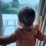 Zoe Sugg Instagram - Hope you’re all having a lovely Sunday ✨ Here’s my little rundown of the week and some favourite moments in my camera roll! 1. SNOW! How random that we got some midweek morning snow in March! Obviously made the most of it and all bundled up and went outside until it rained and melted by the afternoon 2. Opening the blinds to inspect the garden ⛄️ 3. “Looks good guys, let’s get out there ASAP” 4. A very family filled afternoon. Ottie’s favourite thing in the world ♥️ 5. Made an effort 🙂 6. The sunglasses obsession continues! 7. International Women’s Day bunch from @amandadeyes in the suffragette colours 💜 8. Mummy & Mini morning smoothies! (And the cutest @zarakids pjs) 9. Hours & hours in all weathers in her garden playhouse! [ad-pr gift] @smobyuk A very chilled week over all! What did you get up to?