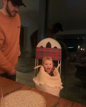 Zoe Sugg Instagram - Moments that made me happy this week ✨
1. A rare photo of mum & dad @alfiedeyes 
2. Family Sunday celebrating a belated burns night 
3. Ottie in a basket (this was her favourite game that evening) 
4. O’s post bath curls 🥰 
5. Terrys chocolate orange with mini eggs in it (DELISH)
6. Catch ups with @daveerasmus1 
7. New nails & Nala cuddles
8. Catch ups with @thekatiepix 
9. The moment I said it looked like Ottie was our child 😂

What were some of the things (big and small) that made you happy this past week?