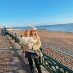 Zoe Sugg Instagram - Some snaps from our afternoon beach walk! Ottie wasn’t too sure about the sea this time, but the ice cream went down well 😅 More afternoons like this in 2023 please! ♥️