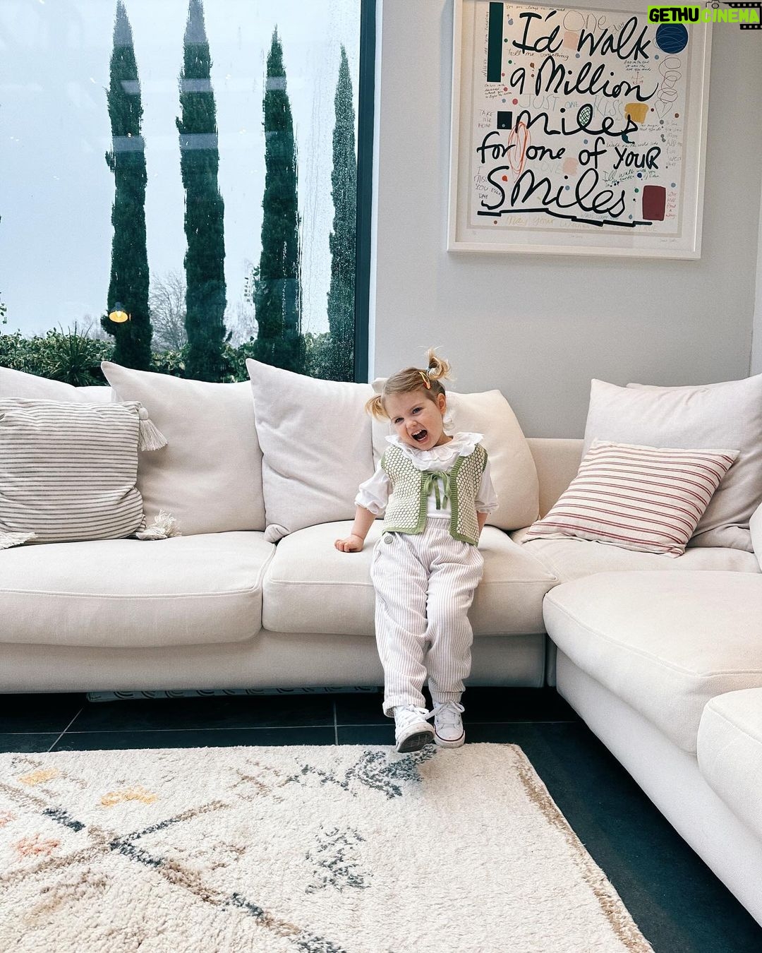 Zoe Sugg Instagram - Week 6 of 2024 ✨ I feel like these posts are probably all going to feel very similar as I can’t say we’re doing anything crazy or out of the ordinary week on week! I have to say though I absolutely love just spending time with the girls and fully throwing myself into “parents of two” life! It’s pretty full on, but I’m absolutely loving it 🥰 1. Family walk ♥️ one of my favourite things to do is just GET OUTSIDE! 2. Ottie having a little pitt stop! She’s started walking much further distances now without asking to be picked up which has made walks much more enjoyable, a little slower, but definitely more enjoyable haha 3. Made Ottie a little A3 sketchbook for her to do her drawing and painting in! I found that we were collecting a lot of random bits of paper and I didn’t really know what to do with them, so this way at least it’s all kept together and it’s easy to whip out when she fancies getting creative. 4. I had a day of organising both the girls rooms, going through clothes that are too small and giving it a proper sort out. It was very therapeutic although putting Novies newborn sleepsuits away got me RIGHT in the feels. I absolutely love the teeny newborn stage and it feels like it’s gone already 🥺 5. Tidy shelves! 6. Ottie being more put together than me 🤣 7. We made pancakes for breakfast with a valentines twist! (We put heart sprinkles in the pancake mix which Ottie was thrilled about naturally) 8. What do we think she was reaching for here? 🤔 9. Novie looking adorable! 😍 10. Nanny @traceysugg and Novie! Hope you’ve all had a lovely week ✨