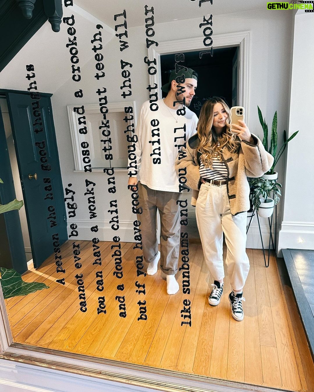 Zoe Sugg Instagram - Week 5 of 2024 ✨ This week I think the overall vibe was “feeling more myself” I don’t think I’d quite realised how long (since the first trimester of pregnancy basically) that I just haven’t quite felt like me. Whether that was the pregnancy itself & everything that comes with growing a human both mentally and physically and then birth and recovery & newborn tiredness that follows. This week I felt my energy creep back, but not just that, I started to notice things a bit more and felt them more deeply too. Almost felt like a mental and physical cloud had lifted slightly (One I got so used to I didn’t realise it was there) if you’re in the depths of pregnancy or early post partum life, I hope this resonates somewhat! You will recognise yourself again, sometimes it just takes a bit of time ♥️ (and in the mean time, look at what you’ve created!!) x 1. Alfie & I went for a little date morning breakfast at @oeuf.cafe (with a teeny third wheel in tow) 2. Outfit mirror pic! Tap to see where things are from! 3. Hair was looking glorious thanks to the refresh from @samantha.cusick and the fact that I’d actually spent some time on it 😜 4. If you don’t order “frumpets for the table” when you go to @oeuf.cafe then you’re doing it all wrong! (Highly recommend the apple crumble ones!) 5. This little lady is becoming more and more expressive and it’s the cutest! She has really started interacting with us 🥰 6. O has been really into painting & drawing this week which has been so cute to watch. I think she would happily sit and do this for hours and she only painted her lips once 😅 7. Lots of walks in the evening light which has been so good for my brain! It might take us a while to bundle everyone up and actually leave the house but once we have it’s so worth it! 😂 8. Managed to get out and sort my nails out with @bw.nails at @bw.collective11 (hadn’t had them done since Novie has been born!) 9. Went for breakfast with the gjrls to meet auntie @poppydeyes at @theflourpotbakerybrighton and it was so lovely!! 10. 8 weeks of Novie 🧸