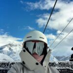Zoe Tay Instagram - ❄️🤍⛷️☃️🎿👱🏻‍♀️👨‍🦲🧑🏻‍🦱🧒🏻👦🏻🤍❄️ Bonjour 登山自由行，逍遥自在真愉快。 法国雪上滑过不同的小城，风格各异，一路上感受不一样的美景，好享受。 去上了滑雪课程，掌握更好控制在雪山上。儿子和老公都说我有小进步了，哈哈哈！！虽然全身腰酸背痛，也要坚持下去，再接再厉，因为明天会更好，再努力⛷️👌🏻❄️🤍 #滑雪 🎿 #与家人有约❤️ 之旅 # #小进步大满足😍 #全身腰酸背痛😵 肌肉紧绷 #雪中游❄️⛷️ #幸福其实很简单🐒🐑🐥🐽🐯 #ZoeTay #鄭惠玉 #惠声玉影 #佐伊の語 Tignes, France