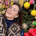 Zoe Tay Instagram – 🎅🎅🎄🎄♥️♥️♥️♥️🎅🎅
Christmas Eve is an evening full of joy, hope, anticipation, and love.
圣诞快到了！
平安夜，报平安，祝你一家子都安康。
祝平安夜快乐🎅🎄

#xmaseve2023🎅🏼🎄
#平安夜🔔 
#圣诞节快乐🎄 
#快要跨年啦 
#2023过得怎样
# #2024会越来越好哒 
#幸福其实很简单🐒🐑🐥🐽🐯 

#ZoeTay #鄭惠玉 #惠声玉影  #佐伊の語 France, Nice