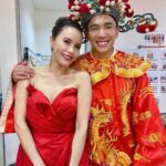 Zoe Tay Instagram - 🎊🎊🍑🍑🎂🍑🍑🎊🎊 年初七，人人生日快乐🍑🎊🎂 七星高照，龙马精神，福禄双全。 今日人日，祝身体健康，想個样有個样。 #初七人日快乐❤️ #七星高照運氣爆錶 #生日快乐 🍊🎂🍊🩷 #开心健康平安 #旺旺年 #ZoeTay #鄭惠玉 #惠声玉影 #佐伊の語 Singapore