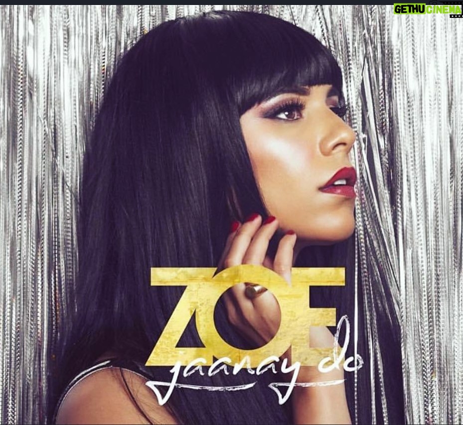 Zoe Viccaji Instagram - Days gone by. Listen on Spotify! Link for song in bio. #jaanaydo #disco