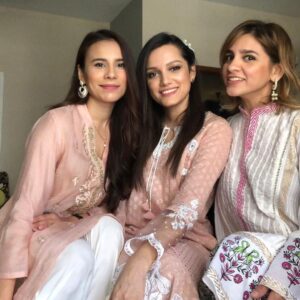 Zoe Viccaji Instagram - Eid with the girls! I never thought I would see so much pink this eid! This was my first ‘real’ eid, especially after marrying into a Muslim family- I’m just getting the hang of it but thank you @meera.ansari for making sure I was dressed appropriately and @asmaamumtazan who  gave me some sweet tips on the do’s that go a long way and @nidaykhan for making me feel loved ❤️❤️