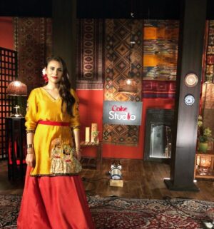 Zoe Viccaji Instagram - Thank you for all the love and positive response from everyone for Rampam ! Could not have wished for a better return to Coke Studio this season! A massive round of applause for @thesahiralibagga_official for composing such a beautiful melody 🙏🙏 Hoping this year is full of music and fun concerts! ❤️ #cokestudio12 
#rampam #zoeviccaji #rohailhyatt #shahabhussain #sahiralibagga #dilyehkaraybumbum #babajeeshukriyakaram