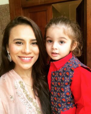 Zoe Viccaji Instagram - Eid Mubarak everyone!!! Hope you all had a lovely day full of love, family and friends❤️❤️ childcredit: @nidaykhan