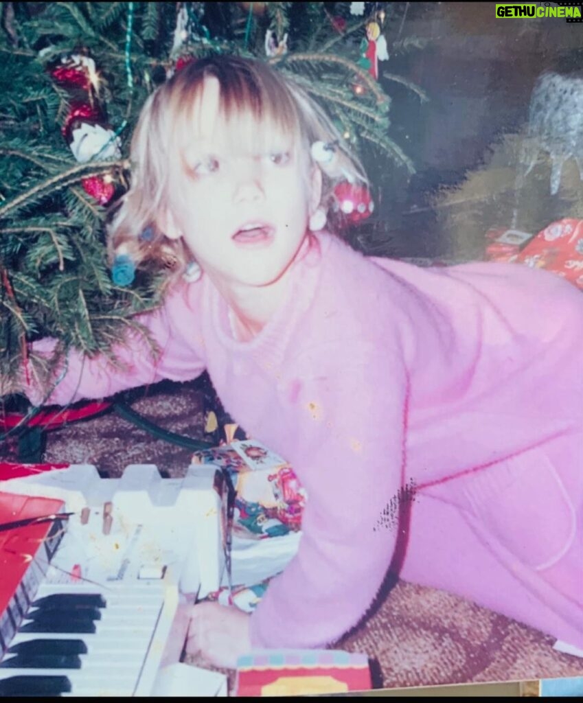 Zoie Palmer Instagram - When you wake up on Christmas morning, in your long pink woolen night gown, with the curlers that were put in the night before for Christmas mass just dangling from your relentlessly straight hair, ecstatic about your new orange keyboard that you’ll rush home to from morning communion and bang away on imagining that you’re making music...