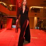 Zulay Henao Instagram - Stepped out for a little soirée… The best part, what brings the best parts is how we’re showing up for ourselves every day. The little incremental soul work, physical work, emotional work… the 2% better than yesterday everyday. That’s where the magic is, that’s where we thrive. Areas I’m thriving in: I’m the most patient version of myself ever today, I’m the most disciplined version of myself ever today… (minus my time in the Army, but that’s another post! Where are you thriving right now? 🖤🌈 #beyourownmuze @modernmuze Los Angeles, California