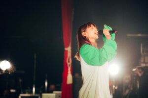 asmi Instagram - イタズラもっと上手になりたい🎅🏻ﾒﾘｰｸﾘｽﾏｽ🎄

photo by @__tpwbo
