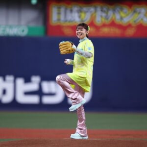 asmi Instagram - 夢は京セラでワンマンライブすることです
初めて人前で口に出したあのときはまだ少し恥ずかしささえ感じてしまってた それが昨日はほとんどなくなってた！
自由に自分だけの道を歩んでいる その道中🚶🏽‍♀️