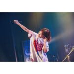 asmi Instagram - 憧れのFM802主催 年に一度のミナホ 夢のBIGCAT 入場規制🙏🏻興味もってくれたけど観てもらえなかった人たちに次こそ出会うためにも歌い続けなければと思う！これからもずっとミナホは目標であり、BIGCATは夢の舞台。この気持ちずっと握りしめて歩いて行く！その姿そばでみといてください！！！絶対ミナホでまた会おう😎 今日は観に来てくれてありがとうございました！！！ みんなの熱量も、サイッコーーーでした❤️‍🔥 (今日は最強バンドセットでした🫶🏻) Gt. @wataru_fivenewold Ba. @yukako_ishii Dr. @babachandrums photo by @yuuta0326 🫶🏻