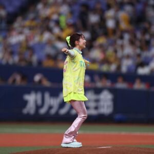 asmi Instagram - 夢は京セラでワンマンライブすることです
初めて人前で口に出したあのときはまだ少し恥ずかしささえ感じてしまってた それが昨日はほとんどなくなってた！
自由に自分だけの道を歩んでいる その道中🚶🏽‍♀️
