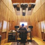 mabanua Instagram – SUUMOさんに自宅を取材していただきました。改めて今の生活のことや、音楽や仕事に対しての考え方を話したので是非読んでみてもらえたら嬉しいです。LinkはStoryへ☝️
4枚目、ずっと自分のまわりで蝶々飛んでるんですよ😂
#SUUMO
#SUUMOカウンター
#作家と家