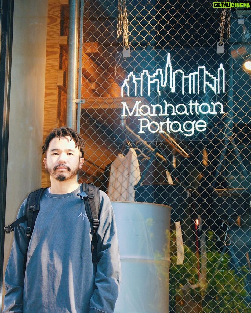mabanua Instagram - 🌆Manhattan Portage公式でmabanuaがセレクトしたPlaylistが公開になりました🎧移動中、仕事中、様々なシチュエーションでお楽しみください🕺🏾リンクはストーリーへ☝️ #manhattanportage #mabanua #spotify @mp_japan