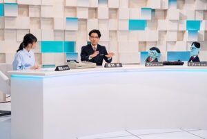 mabanua Instagram - ついに、EテレにJ Dillaが😭mabanuaも少しだけ実演と話で出させていただきます。放送は2/11です。源さん、ありがとうございます。。

Repost from @iamgenhoshino
•
2月11日からNHKEテレにて、新番組「星野源のおんがくこうろん」がスタートします。作曲家、編曲家、サウンドプロデューサーを中心に歴史を変えた音楽家を一人取り上げ、あーだこーだ語り合う番組です。全4回の放送で、最初に取り上げる音楽家は、僕の大好きな「J・ディラ」です。

この数年、好きな音楽や音楽家を無防備に語る場所をもっと増やしたいなと感じていました。特に、歌手や演奏者と比べるとテレビでは取り上げられることが少なめな作曲家、編曲家、サウンドプロデューサーの話を語り合いたい。そして自分も好きな音楽家のことをもっと知りたい、勉強したいとも感じていました。その両方を実現するべく企画を立ち上げ、今回実現することができました。タイトルが同じくNHKの「時論公論」と似ていますがきっと偶然ですね…そうに違いない…。

一緒に出演してくれるのは、東京芸術大学大学院音楽研究科で、ショパンなどのクラシック音楽の歴史を研究していた林田理沙アナウンサー。そして解説大好きなパペットの"かいせついん"が2人。中の人は高橋芳朗さんと大和田俊之さんが務めてくれます。
 
30分という放送時間では一人の音楽家を深掘りするには少し短いので、ご覧になって下さった方が、なんとなく興味の入り口に立てるような番組になればと考えています。そして、たまたま番組を見た小さな子供の、頭の片隅に「J・ディラ」という名前とそのビート感覚が無意識に定着し、その数年後に受容できる音楽の幅が自然と増えるような、そんな機会を作れたらいいなとも思っています。ぜひ見てね。

星野源のおんがくこうろん
第1回「ビートの求道者 J・ディラ」

出演　星野源　林田理沙
解説　ヨシかいせついん（高橋芳朗）、トシかいせついん（大和田俊之）
VTRゲスト mabanua

#Eテレ #星野源のおんがくこうろん #星野源 #林田理沙 #JDilla #GenHoshino #mabanua