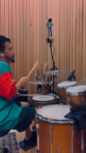 mabanua Instagram - #Drumcover 
Playing Vintage YD-9000 of YAMAHA Drums. 
Drums Recorded and Mixed by mabanua

#CalvinHarris #TheWeeknd #OverNow
#YamahaDrums #YD9000 #Zildjian
#shotoniphone