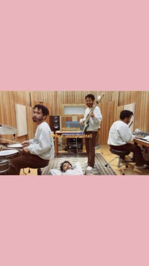 mabanua Instagram - 慣れないソフトを駆使して初めて分身動画を作った！👨‍💻💦So Real inst ver.も配信開始しました。Link in bio.☝️