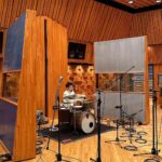 mabanua Instagram – 渋谷東急閉店日に恐らくもう最後になるBunkamura Studio。ありがとうございました。凄く良い響きのスタジオで大好きでした。この日は某アーティストの素晴らしい新曲。お楽しみに。#ドラムチューニング