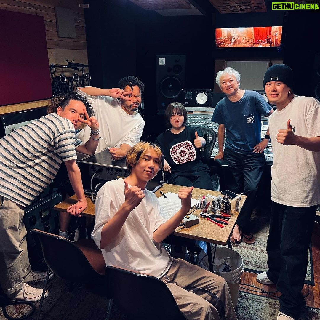 mabanua Instagram - Recent work. @chilldspot_official 彼らとこの秋にピッタリな曲を作りました🍂 I created a new song with chilldspot that is perfect for this fall.Please check it out. Rec&Mix @shojiro.watanabe