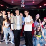 popping ed Instagram - Youtube ：🎥”逼瓦特”MV上線了～（Link in Bio) 一直以來都是參與別人的MV幫忙演戲或伴舞，沒有想過有機會能有自己的MV,雖然只是feature 一小段但已經非常開心。 書豪是個非常開放的音樂人，記得某次聊天聊到舞者常常都要用別人的音樂跳舞常常會有很多限制像是版權等等問題；書豪就說不然我們一起來做一首！（製作過程4個月中我只出一張嘴，音樂都是書豪彈奏編輯出來的） 感謝一切的緣分，以前常常會感受到舞者常常會是用來加分或是一種背景；但我覺得任何專業都一樣～舞者也可以是主角；也可以以舞者為主去發想音樂、甚至是很多畫面等等～ 逼瓦特（Be water) 這首歌重點不在我唱歌，唱歌也不是我的專長；重點是這個跨界的合作～ 希望可以有更多粉絲朋友們可以發現大家彼此身上的價值和寶藏。 謝謝書豪，沒有你不會有這首音樂；還有漢典哥以及所有參與的老師朋友們～ 以及力挺到底的紀導及火蟲影像製作。 逼瓦特（Be water) 其實就是希望大家可以放鬆心情去感受、有一顆舞動的心誰都可以是舞者～ 也希望這次的跨界合作大家會喜歡，這是我的第一次獻聲、第一部屬於自己的MV；老話一句～ 會繼續創作、挑戰自己喜歡熱愛的事物。 最後還是要打一下廣告✨ YouTube 搜尋 「逼瓦特」就可以看到完整版 ～～～ 以上，謝謝收看🙏🏽💙✊🏽 🎬Specials Thx： 火蟲團隊影像 ｜導演 紀文 陳漢典 Hank Chen 施曠 Kwon MANIAC | 黑妹 Heimei IPLOCKERS | 囂張 Yaobai IPLOCKERS | 花椰 Locking Broco IPLOCKERS | 鮮鮮 Fresh Boognation | 陳宗裕 SoulYuu Boognation & HIZAM | 淋雨 B.T.O.D. Ranny Boognation | 御廷 Willy Boognation | 瞿 Kuan Chu Boognation | 許智涵 Johnny Hsu Boognation | 阿金 Popping Kim Boognation | 豬仔 Poppin’ Ryan BeAAArtChic | 伊伊 YiYi BeAAArtChic | Helin BeAAArtChic | 姿華 Hua 美艷 Zenna Royee Lu Andy Chen @dickies_taiwan #逼瓦特 #Haor許書豪 #PoppingED#施曠老師清道夫角色太猛 #漢典哥最後的結尾演戲真的好好笑 #感恩的心