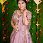 sathya sai krishnan Instagram - Makeup & Hair @artistry_by_lakshmipriya Shot by @lookandluxe Jewellery @jewellerypatches #makeuplook #photoshoot #lightmakeup #changeover #arasi #pandianstores #vijaytelevision #vijaytvserial #bagyalakshmi #pandianstores❤ #sangamam Chennai, India