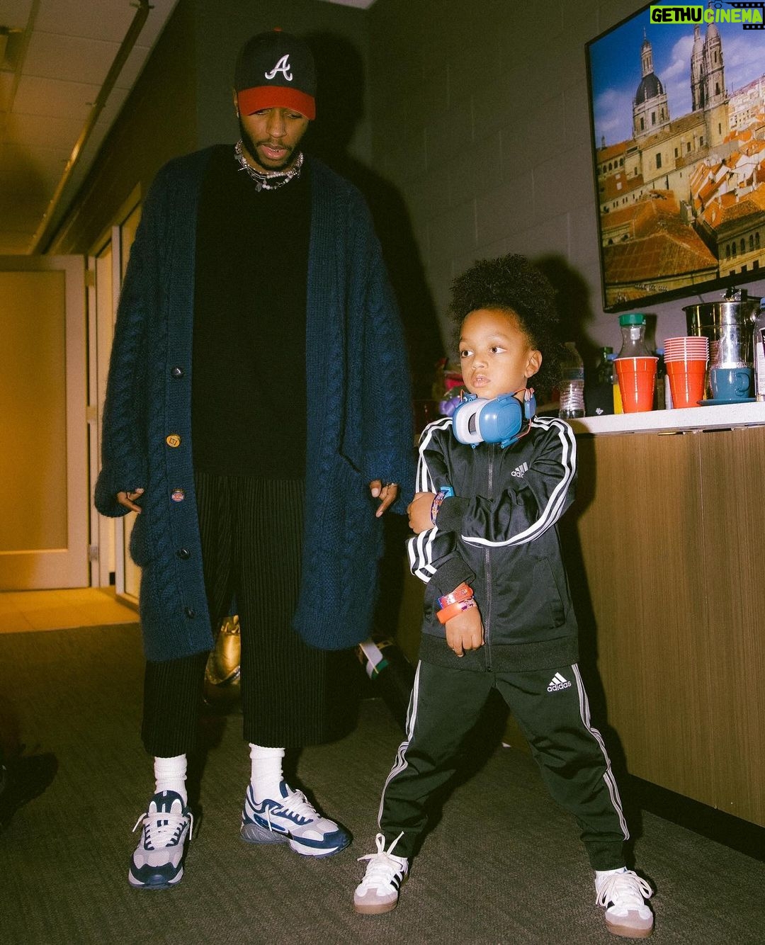 6LACK Instagram - it’s been a few days, but a couple things to recap - the US leg of the SIHAL tour is wrapped, and ending in Atlanta feels like a dream every time. i feel like im still beamin from the love. from the audience, to the crew, to my family, to the guests, i appreciate yall. - I got to not only share the stage with him, but i got to be a fan and watch one of my biggest inspos @TPAIN. u did magic up there 🤝🏾 - Nov 18th is officially dubbed as “6LACK Day” in Dekalb County. idk what to tell ppl to do on that day 😂 but it’s really amazing to be recognized in a city that has given me so much, for my work within the community. there’s no proper way to talk about it, without sounding like i’m full of myself, so ima leave it at: it’s an honor Atlanta, Georgia