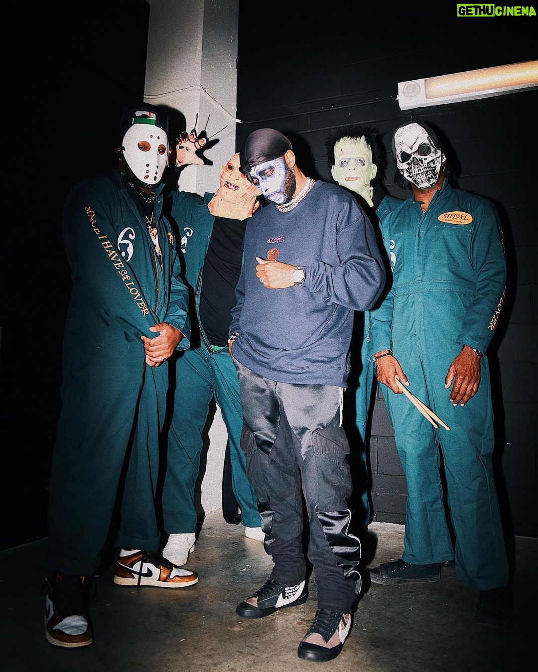 6LACK Instagram - spirited away π» π πΈοΈ first two shows back β Minneapolis and Chicago raised the bar & solidified why this is the best show on the road right now. some of the highest energy yet. but Detroit just entered the chat π (DΓa de los Muertos, inspo)