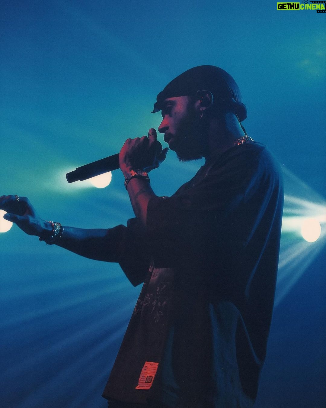 6LACK Instagram - cologne, brussels, paris. sold out. sold out. sold out. 3 in a row with @thequincat & now she’s off to cook up a new release, while we wrap the Euro run thanks for being the best audience, for two storytellers to do what we love most. it’s been sweet 🤌🏾 🍄 🍫 s/o to @jeanpaulgaultier for the assist 🪡
