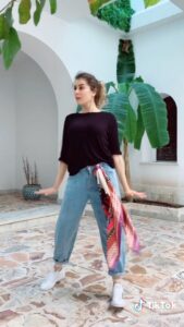 Aïcha Ben Ahmed Instagram - Life is better when you dance ♥️💃💃💃 #dance #dancelife #actresslife #aichabenahmed #عائشة_بن_احمد