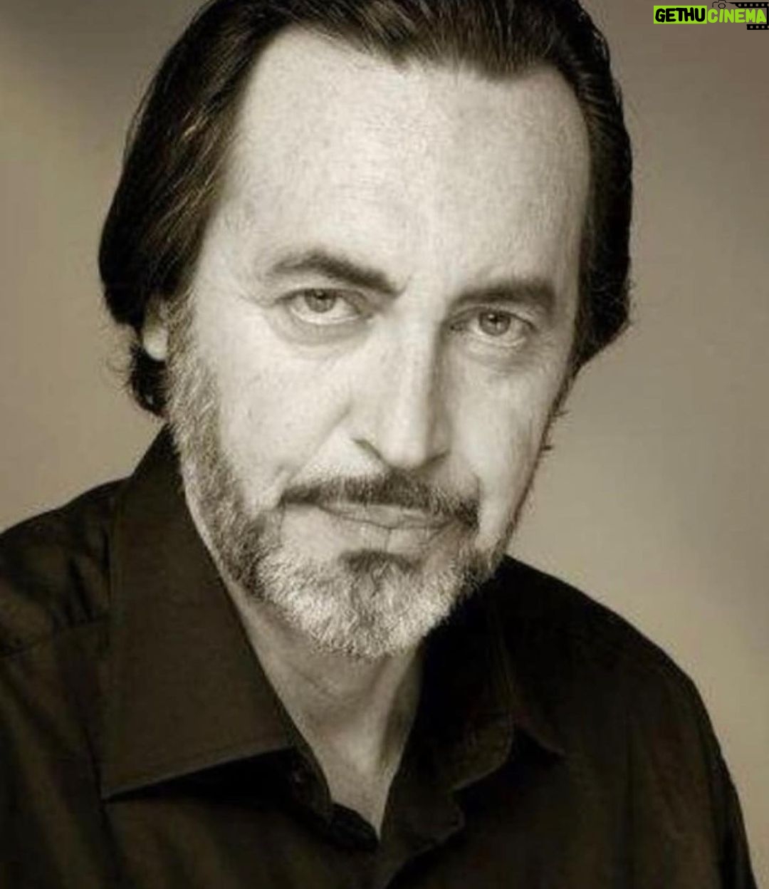 Aïcha Ben Ahmed Instagram - Un grand monsieur , une belle âme et un immense artiste vient de nous quitter. Adieu Hichem rostom 💔💔 انا الله و انا اليه راجعون