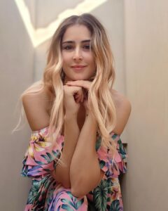 Aïcha Ben Ahmed Instagram - A little bit of sunlight 🔆💛💛