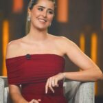 Aïcha Ben Ahmed Instagram – استنوني يوم الخميس والجمعة مع النجم الكوميدي محمد ثروت والمطربة رشا الشرنوبي في برنامج #سهرانين لأمير كرارة 😉
@sahraneen_on 

Stylist : @youmnamoustafa 
Dress : @yousef_aljasmi 
Makeup : @makeup_ahmedshawky 
Hair : @haithamdahab00 
Jewelry: @glamour.jewellery