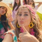 Aïcha Ben Ahmed Instagram - الصيف دا مع وي هتتدلع وتولعها ... @telecom.egypt @bahaasultanofficial @adamelsharkawy1 @ayahsamaha @ginger__tm #علّينا_سقف_الولعان #هندلع_هنولع #وي #غير_أي_حد