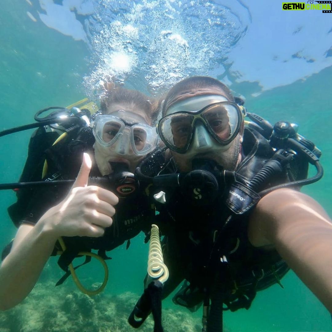 Aïcha Ben Ahmed Instagram - Merci @abyssdivecenterdje pour ce pur moment de bonheur ❤️🐠🐟🐡 #diving #djerba #tunisia #vacation #sea #naturelovers #aichabenahmed #عائشة_بن_احمد #تونس #جربة Abyss dive Center Djerba