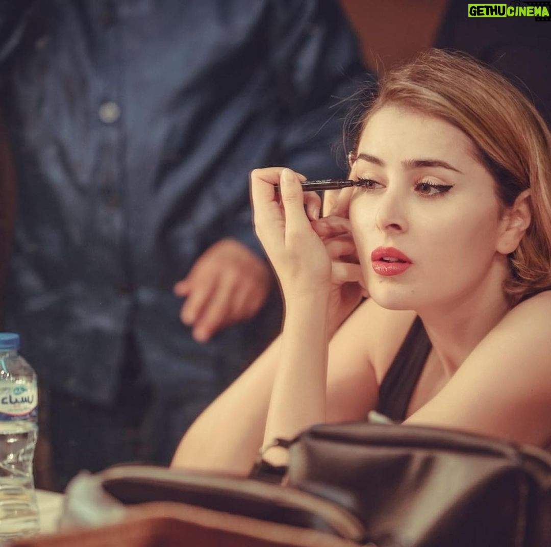 Aïcha Ben Ahmed Instagram - شكرا عزيز جبالي على هذه التجربة الانسانية و الفنية الرائعة. @jebaliaziz شكرا لكل فرد رافقته في هذه الرحلة الممتعة #binomis1 حبيتكم برشا ❤️ 📷 abdelqader garchi El Teatro التياترو