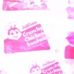 AC Bonifacio Instagram - MAY BAGO SA JOLLIBEE! Bida talaga ang saya during the launch ng @jollibee Crunchy Chicken Sandwich! It instantly became my new fave snack 😘 You HAVE to try this!! P.S. I asked to take home more than 10 sandwiches 😋 it was just that good that I had to share with my Spelling Bee cast and crew! #CrunchyChickenSandwich #SarapInEveryBite