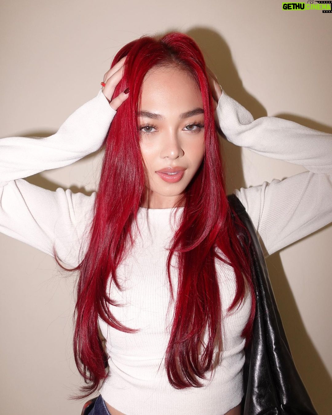 AC Bonifacio Instagram - uy little mermaid