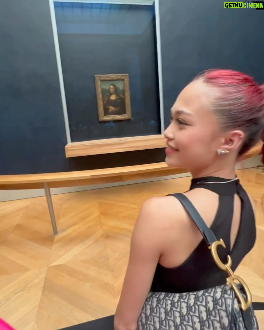 AC Bonifacio Instagram - swipe for surprise Louvre, Paris
