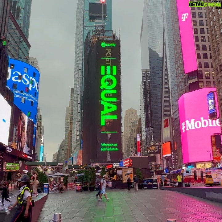 AC Bonifacio Instagram - my face is on times square ???? WHAAT π₯Ή this is insane - definitely a dream come true βοΈβοΈπΌπ»π 4MYSELF 444 !!!! thank you @spotifyph @starmagicphils @tarsierrecords !!! π«ΆπΌ thank you to EVERYONE whos been here with me on my journey. all love π Times Square, New York