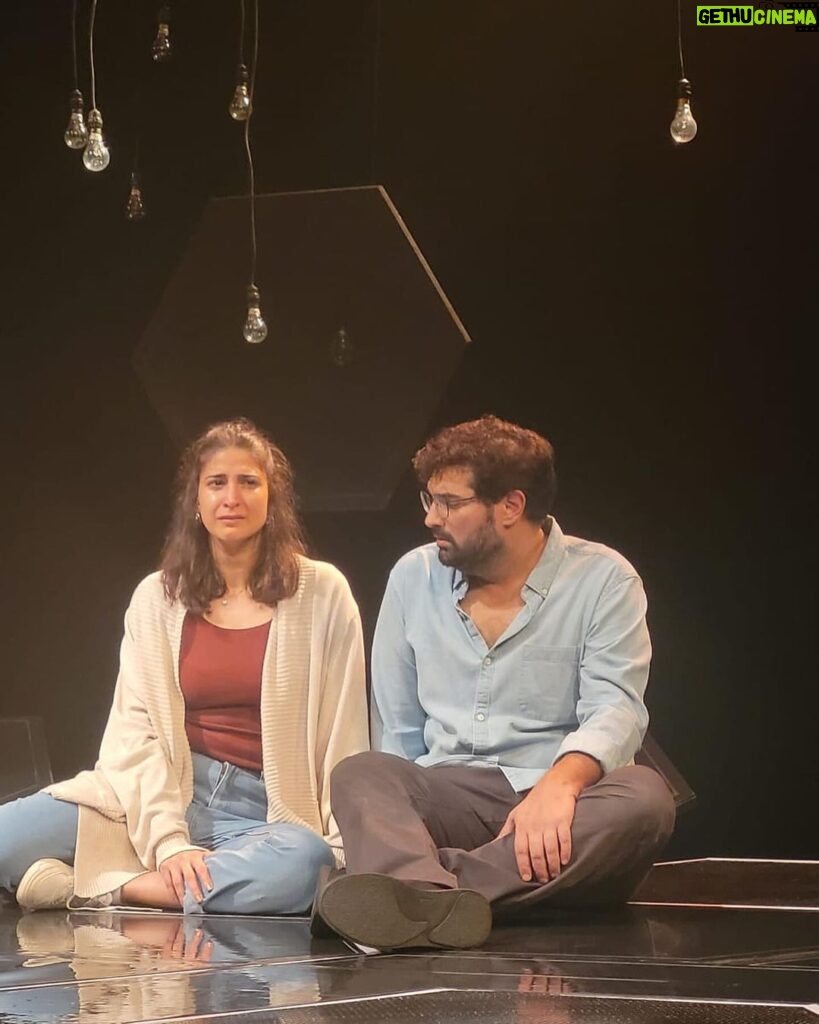 Aahana Kumra Instagram - Marianne and Roland in the multiverse we hope they find 🌌🐝🥰🎭🥹💁‍♀️😘👩‍❤️‍💋‍👨💕 Here are some photos from our beautifully lit set! #ArghyaLahiri and @yaelcrishna you genuis!! 🌌⭐️🥹 #Constellations running successfully at @ncpamumbai Directed by @bguthrie01 and written@by Nick Payne💕 And our pillars @dipnaa @saatvikanta @avafrin @radhikajhaveri #rahul #richard #sushma #binaifer 🥹💕🥰🐝🎭😘💁‍♀️ And my one and only @realkunaalroykapur 🎭🥰🌸💕🐝🌌 . . . #play #theatre #naataklife #theatrelife #ncpa #aahanakumra #kunaalroykapur #sunday #sundayfunday NCPA Mumbai