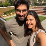Aahana Kumra Instagram - Marianne and Roland in the multiverse we hope they find 🌌🐝🥰🎭🥹💁‍♀️😘👩‍❤️‍💋‍👨💕 Here are some photos from our beautifully lit set! #ArghyaLahiri and @yaelcrishna you genuis!! 🌌⭐️🥹 #Constellations running successfully at @ncpamumbai Directed by @bguthrie01 and written@by Nick Payne💕 And our pillars @dipnaa @saatvikanta @avafrin @radhikajhaveri #rahul #richard #sushma #binaifer 🥹💕🥰🐝🎭😘💁‍♀️ And my one and only @realkunaalroykapur 🎭🥰🌸💕🐝🌌 . . . #play #theatre #naataklife #theatrelife #ncpa #aahanakumra #kunaalroykapur #sunday #sundayfunday NCPA Mumbai