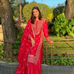 Aahana Kumra Instagram - Lohri is the festival that marks the end of winters and the beginning of spring-season! The harvesting season that promises us abundance and prosperity! Here’s wishing everyone a very happy Lohri to you and your family! Lohri di lakh lakh vadaaiyaan 🎇🌱🌸🌾🌞🙏💕 #saturdate #saturday . . . . #lohri #festival #festivefeels #lohridilakhlakhvadhaiyan #lohrifestival #punjabis #proudpunjabi #aahanakumra India